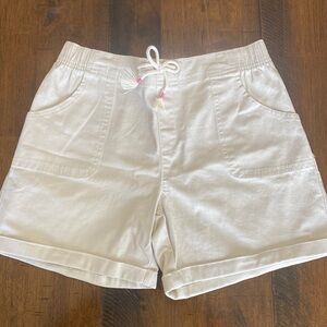 Girls Pull on Shorts